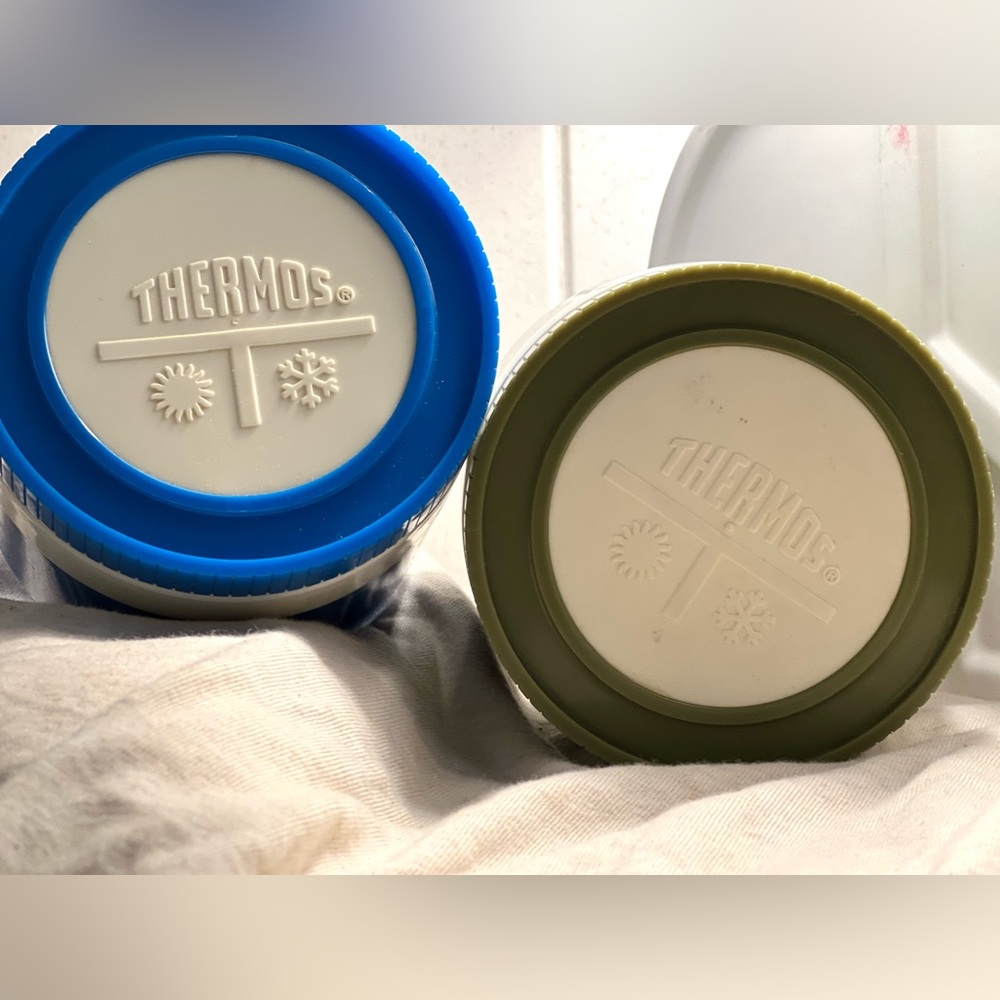 Set of 2 vintage Thermos containers - Picture 4 of 6